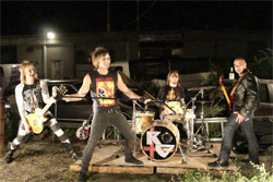 Reverse Grip Band Photo