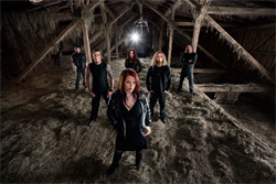 Envinya Band Photo