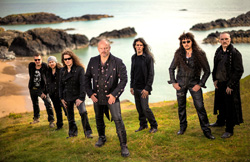 Ten Isla De Muerta Band Photo