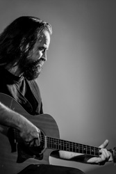 Damian Wilson Photo